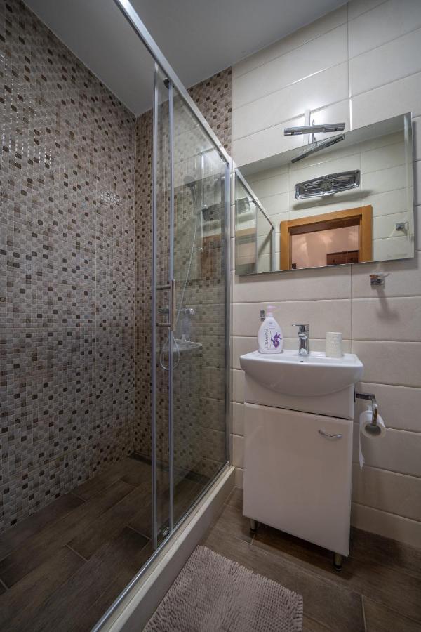 Aneta Apartments Risan Buitenkant foto